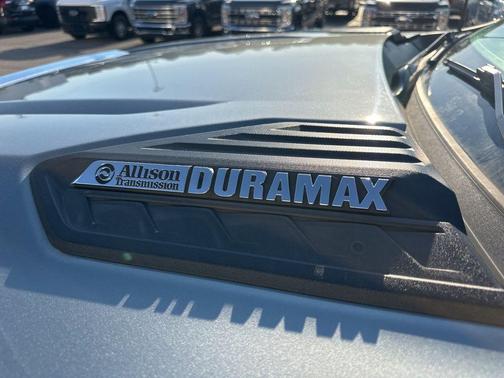 Sterling Gray Metallic 2024 Chevrolet Silverado 2500 High Country