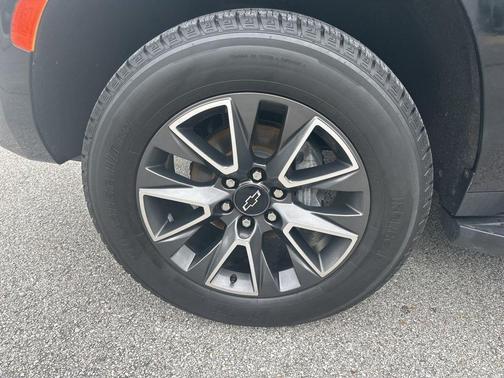 Black 2021 Chevrolet Suburban Z71