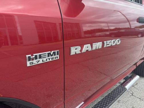 Deep Cherry Red Crystal Pearlcoat 2012 RAM 1500 ST