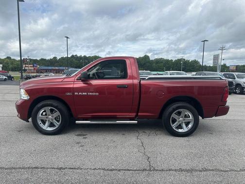 Deep Cherry Red Crystal Pearlcoat 2012 RAM 1500 ST