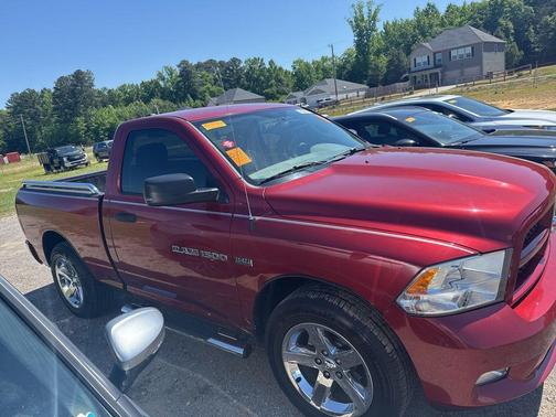 Deep Cherry Red Crystal 2012 RAM 1500 ST