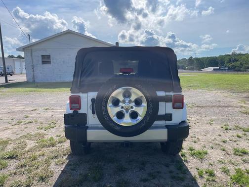 2014 Jeep Wrangler Sahara