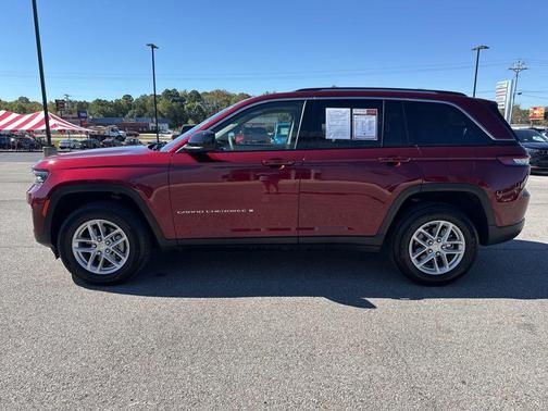 2023 Jeep Grand Cherokee Laredo