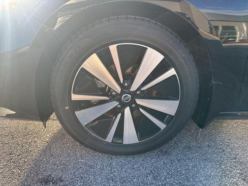 2021 Nissan Altima 2.5 SL