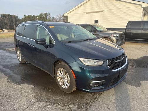 2021 Chrysler Pacifica Touring-L