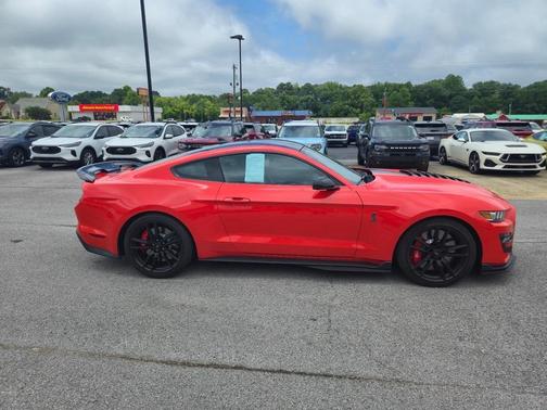 2022 Ford Shelby GT500 Base