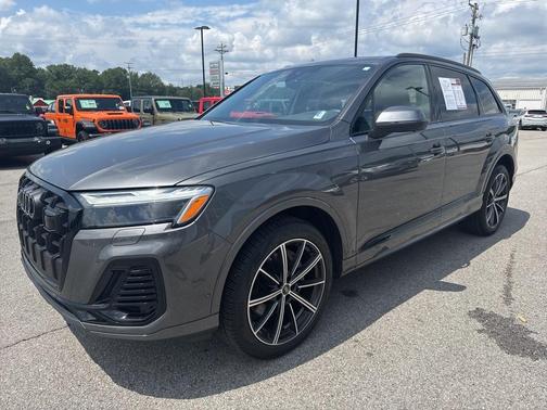2025 Audi Q7 45 Premium Plus
