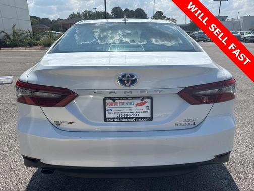 2023 Toyota Camry Hybrid XLE