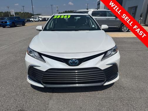 2023 Toyota Camry Hybrid XLE