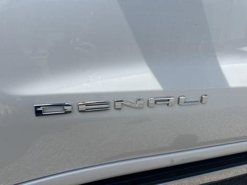 White Frost Tri-Coat 2024 GMC Sierra 1500 Denali