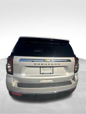 2022 Chevrolet Suburban LT