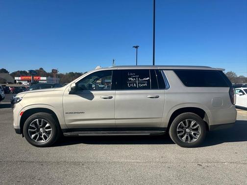 2022 Chevrolet Suburban LT