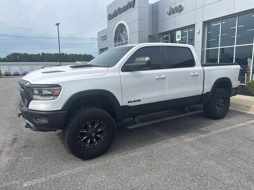 Bright White Clearcoat 2019 RAM 1500 Rebel