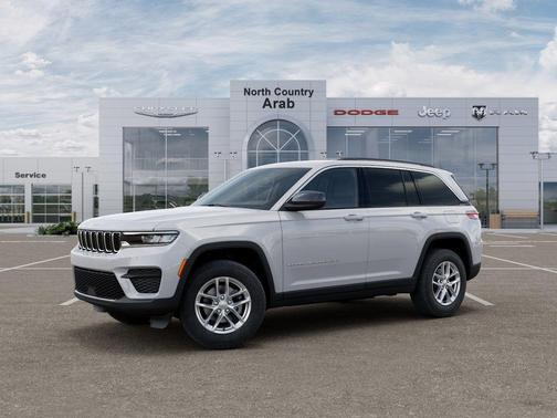 Bright White Clearcoat 2026 Jeep Grand Cherokee Laredo