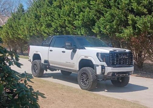 2024 GMC Sierra 2500 Denali Ultimate