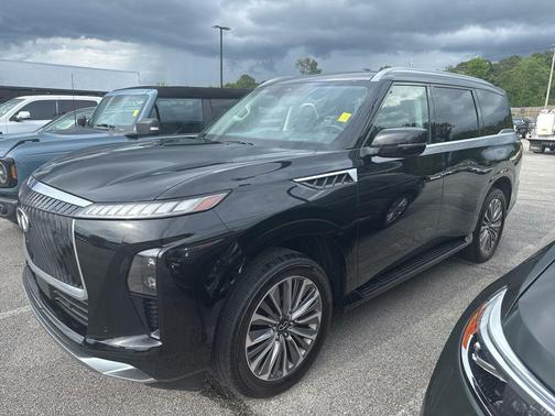 Mineral Black 2025 INFINITI QX80 SENSORY