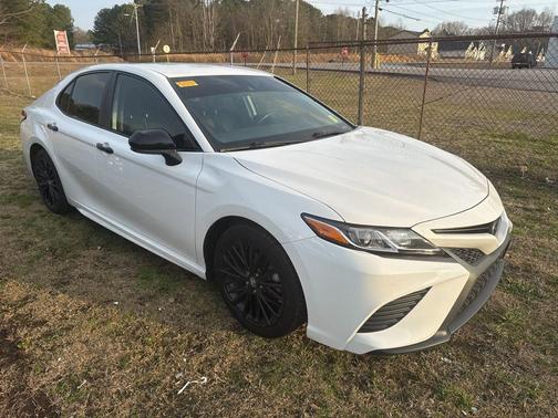 2020 Toyota Camry SE Nightshade