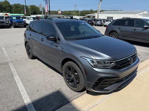 2023 Volkswagen Tiguan 2.0T SE R-Line Black