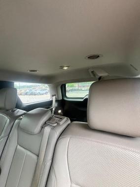 Oxford White 2018 Ford Expedition XLT