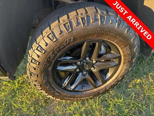 2020 Chevrolet Silverado 1500 Custom Trail Boss