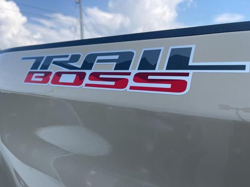 2023 Chevrolet Silverado 1500 LT Trail Boss
