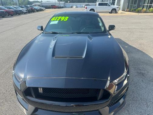 2019 Ford Shelby GT350 Base