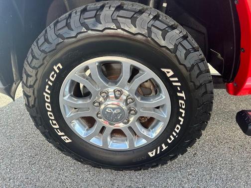 Flame Red Clearcoat 2018 RAM 2500 Laramie