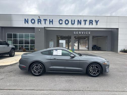 2022 Ford Mustang EcoBoost