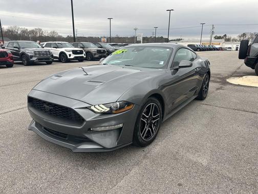 2022 Ford Mustang EcoBoost