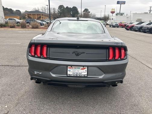 2022 Ford Mustang EcoBoost