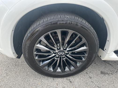 2022 INFINITI QX80 PREMIUM SELECT