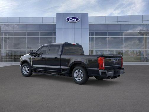 2026 Ford F-350 XLT