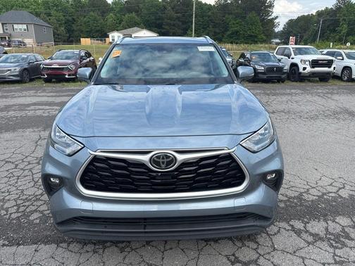 Moon Dust 2020 Toyota Highlander XLE