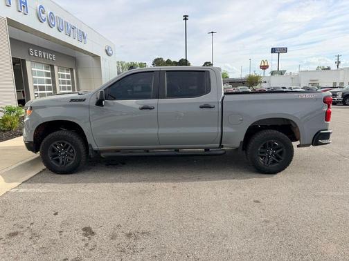 2025 Chevrolet Silverado 1500 Custom Trail Boss
