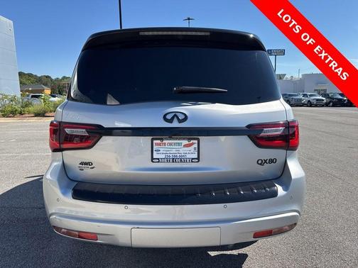 2021 INFINITI QX80 Luxe