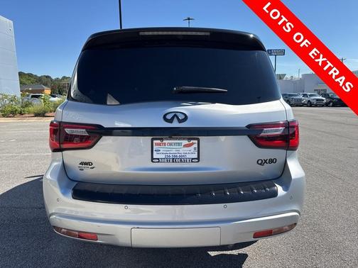 2021 INFINITI QX80 Luxe