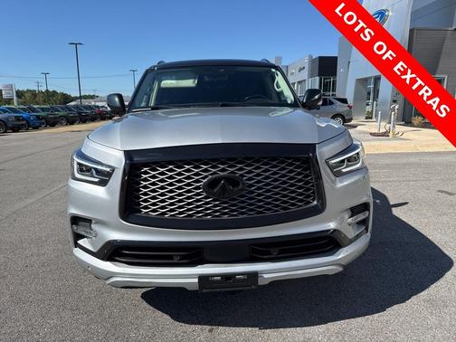 2021 INFINITI QX80 Luxe