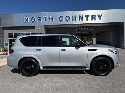 2021 INFINITI QX80 Luxe