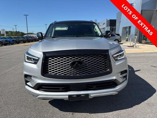 2021 INFINITI QX80 Luxe