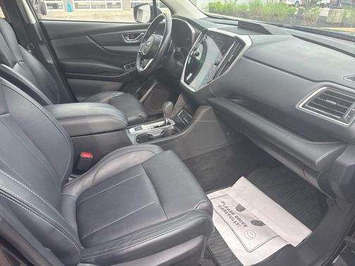 Crystal Black Silica 2023 Subaru Ascent Limited 7-Passenger