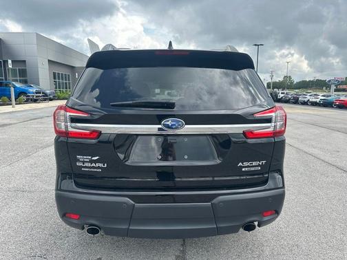 Crystal Black Silica 2023 Subaru Ascent Limited 7-Passenger