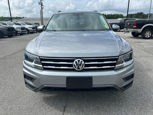 Pyrite Silver Metallic 2021 Volkswagen Tiguan 2.0T SE