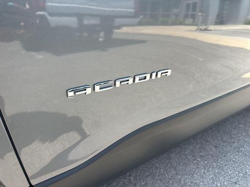 Satin Steel Metallic 2022 GMC Acadia SLE