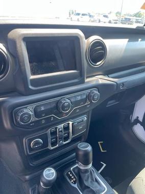 2020 Jeep Gladiator Sport
