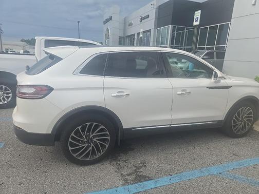 2019 Lincoln Nautilus Reserve