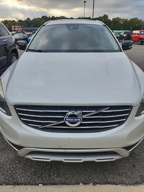2017 Volvo XC60 T5 Dynamic