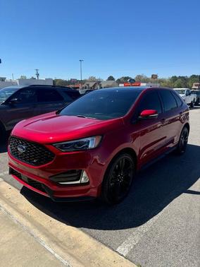 Red 2020 Ford Edge ST