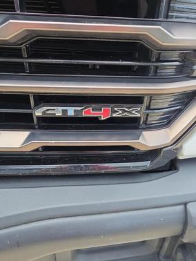 2023 GMC Sierra 1500 AT4X