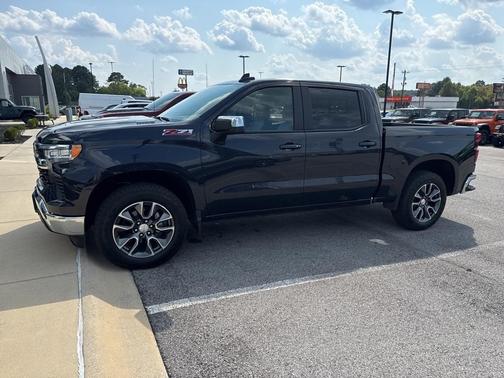 2024 Chevrolet Silverado 1500 LT