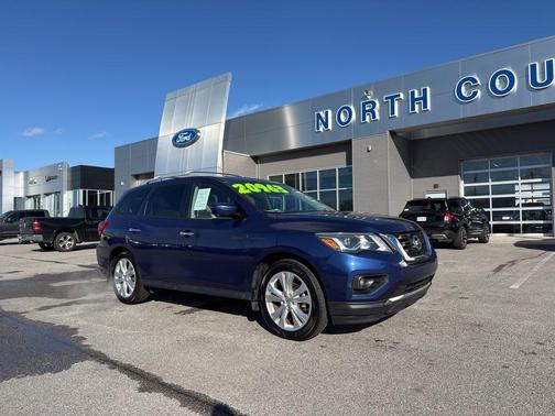 2018 Nissan Pathfinder SL